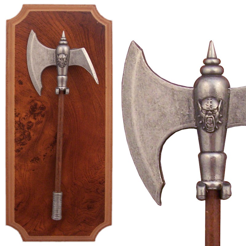 Panoply with barbarian warrior ax (25cm)