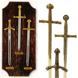 Panoplia con 3 espadas