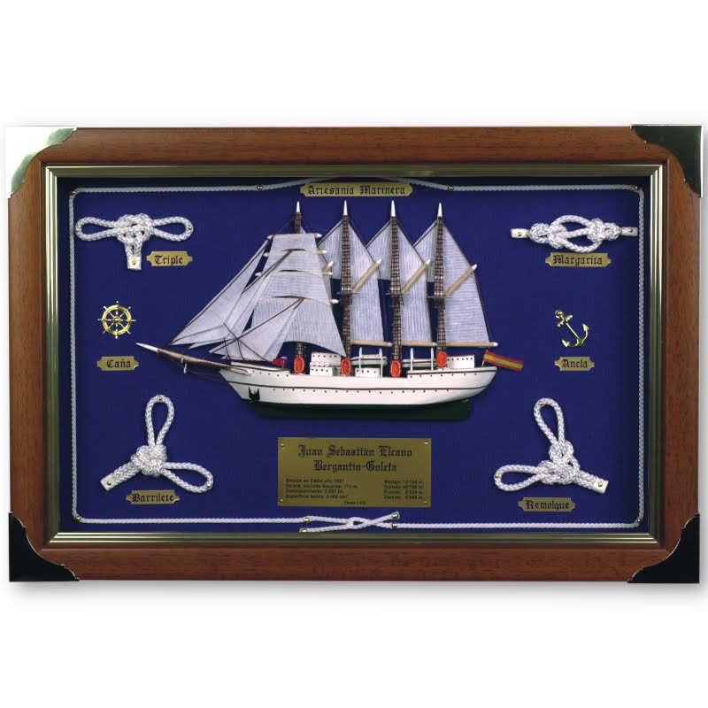 Knotboard with white knots and Elcano sailboat