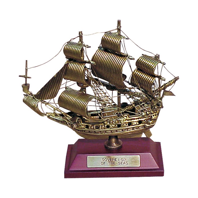 Sailboat "Sovereing of the seas" of old brass 10x8x4cm