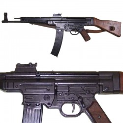 StG 44 assault rifle, Germany 1943